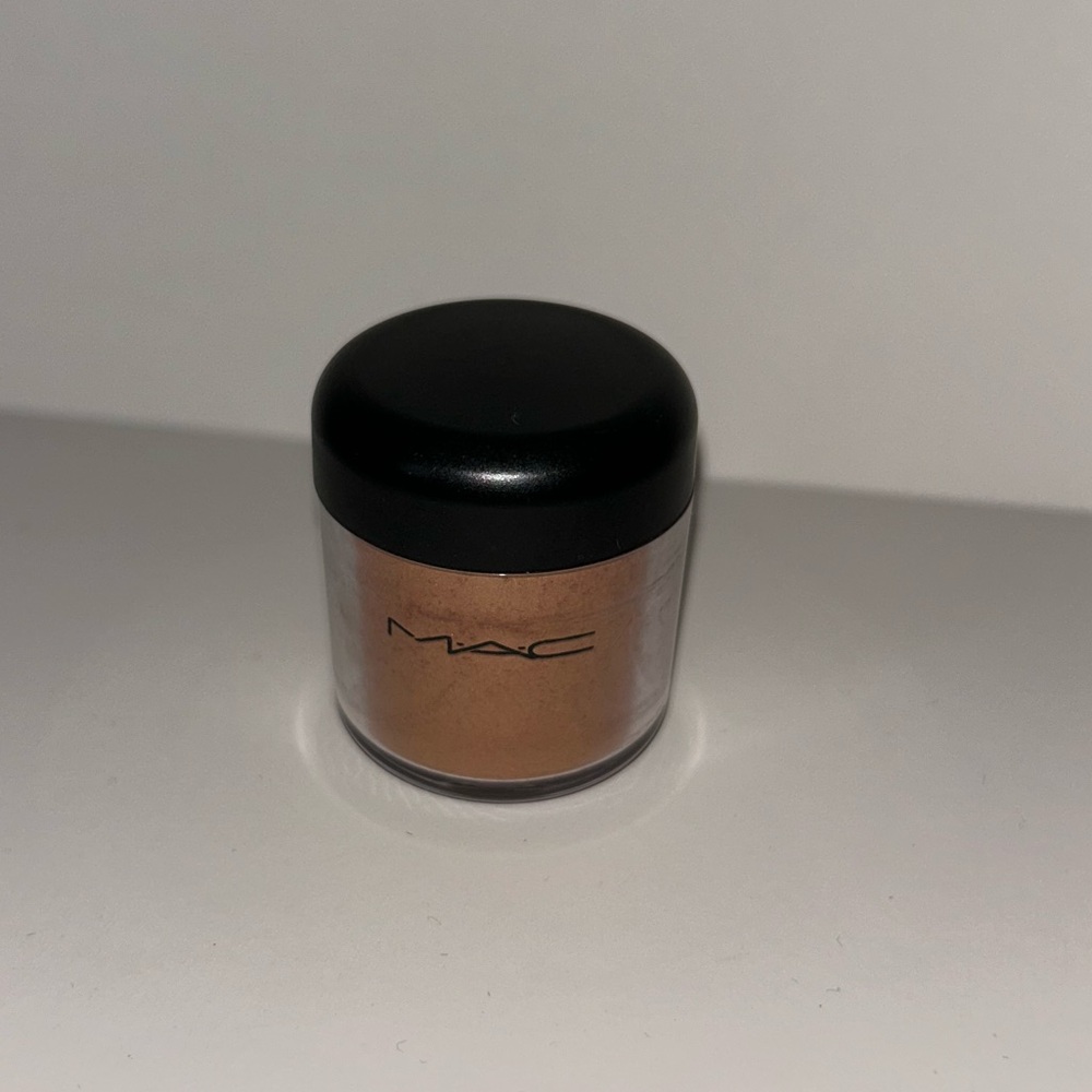 MAC Mega Rich Pigment NEW
